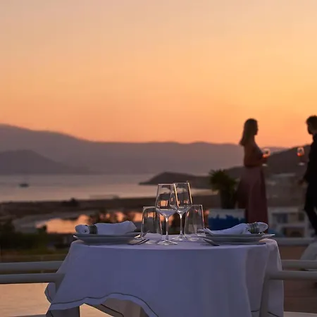18 Grapes Hotel 5*