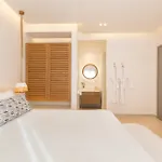 ホテル 18 Grapes 5*