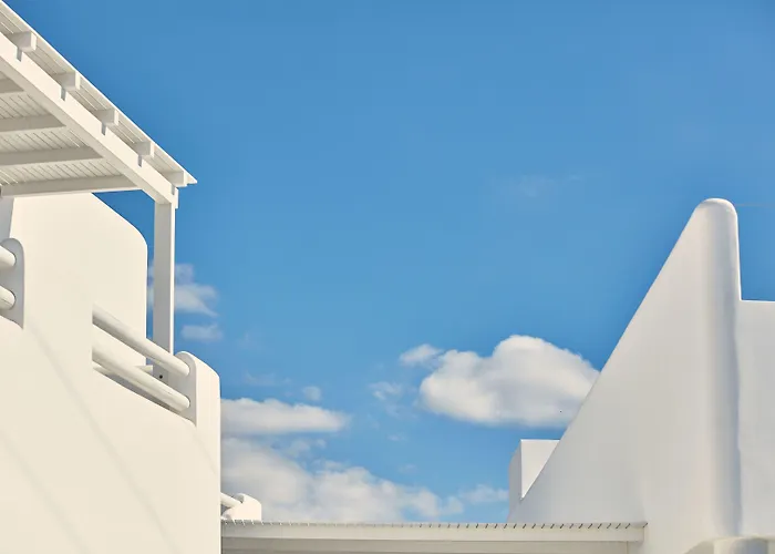 فندق 18 Grapes 5*