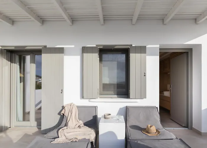 18 Grapes فندق 5*