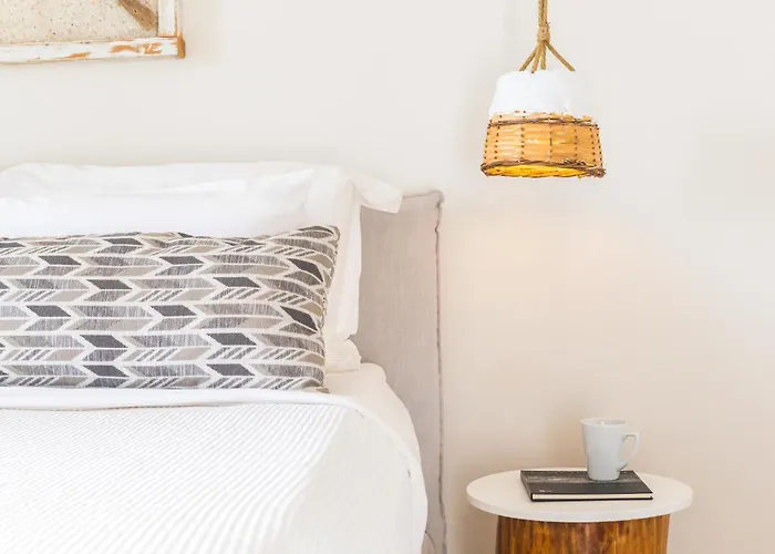 فندق 18 Grapes 5*