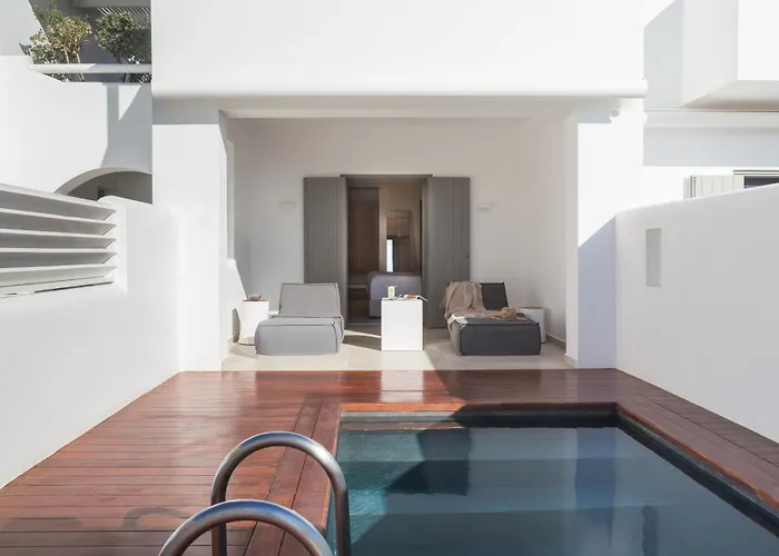 فندق 18 Grapes 5*